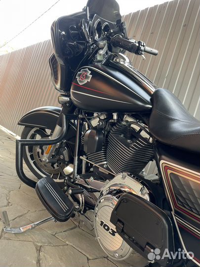 Harley-Davidson Street Glide