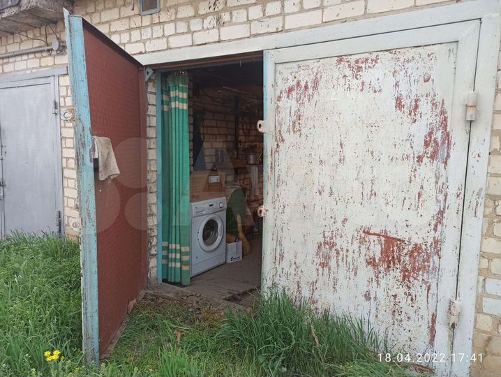 Гараж, > 30 м²