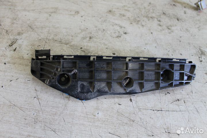 Крепление Бампера Toyota Land Cruiser Prado 150