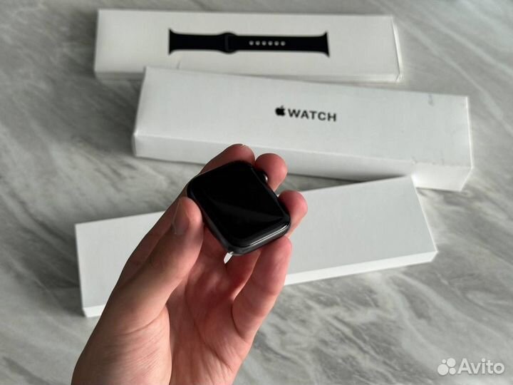 Apple Watch SE 44mm