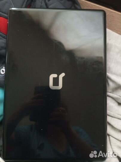 Продам ноутбук hp, перестал включаться