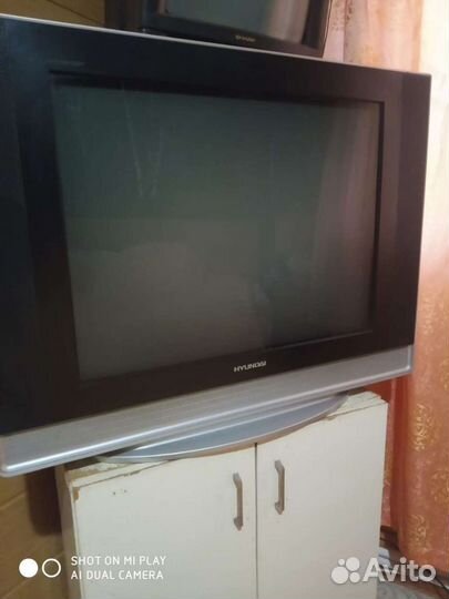 Телевизор на запчасти