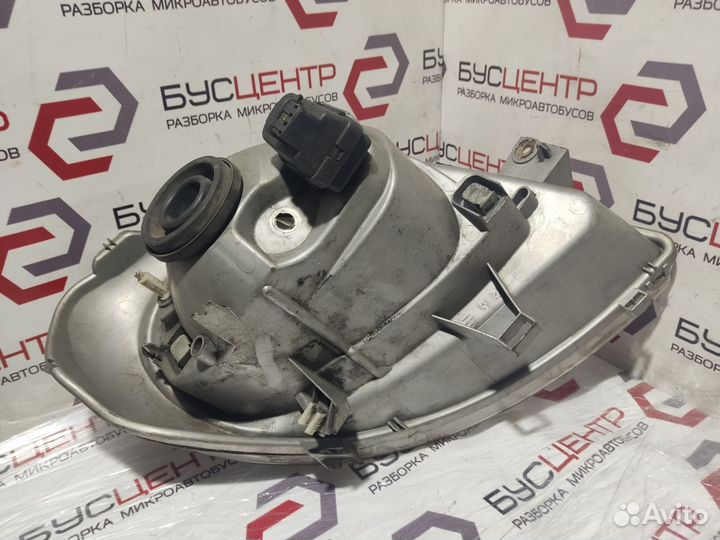 Фара левая Рено Трафик 00-06 год