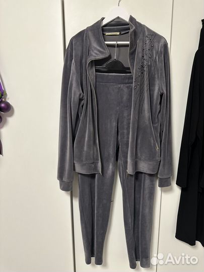 Велюровый костюм женский 52