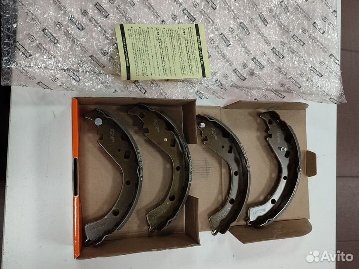 Колодки тормозные барабанные Toyota