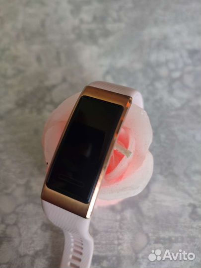 Huawei band 4 pro