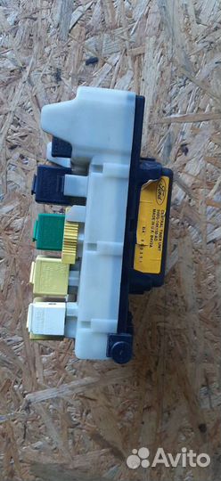 Монтажный блок ford mondeo 1 / 2