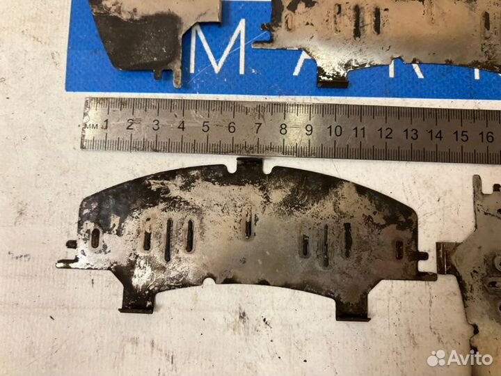 Пластины антискрипные комплект Infiniti