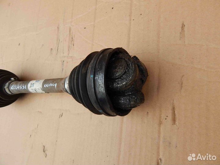 Полуось передняя левая (приводной вал, шрус) Hyund