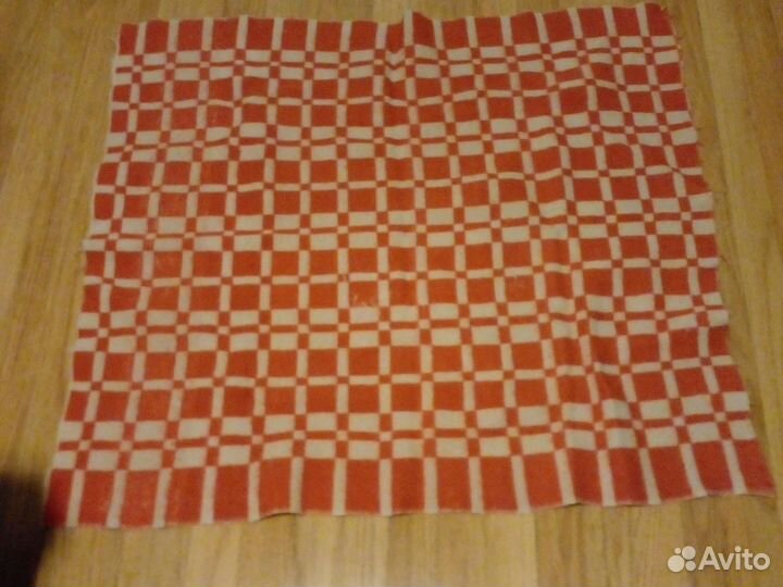 Постельное детское и одеяло