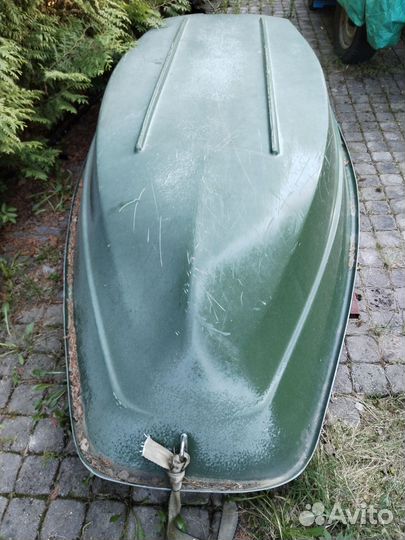 Весельная лодка