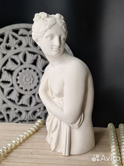 Статуэтка для интерьера, фигура из гипса Венера