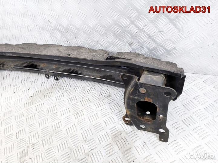 Усилитель переднего бампера VW Golf 5 1K5807109