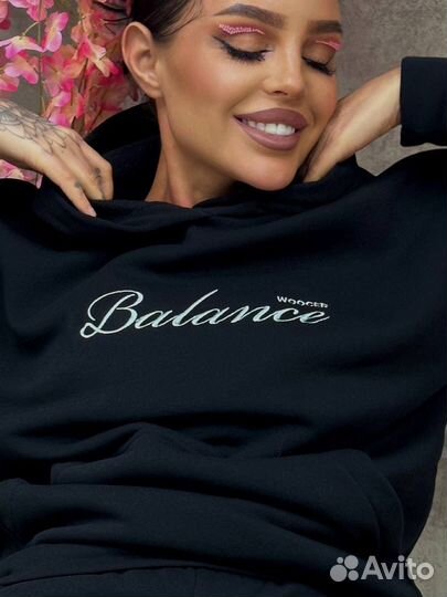 Спортивный костюм женский