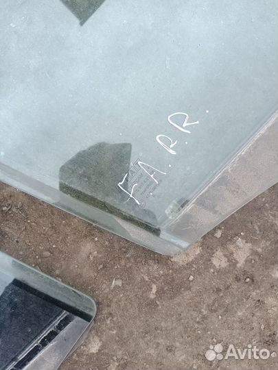 Стекло передней правой двери Fiat Albea