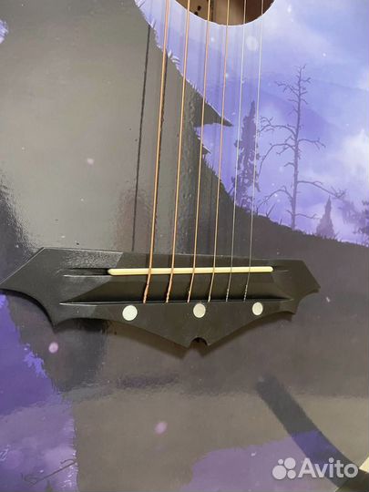 Гитара с рисунком волка