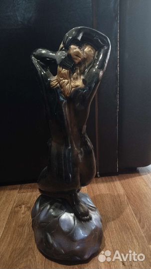 Гипсовая статуэтка