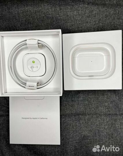 Беспроводные наушники apple airpods