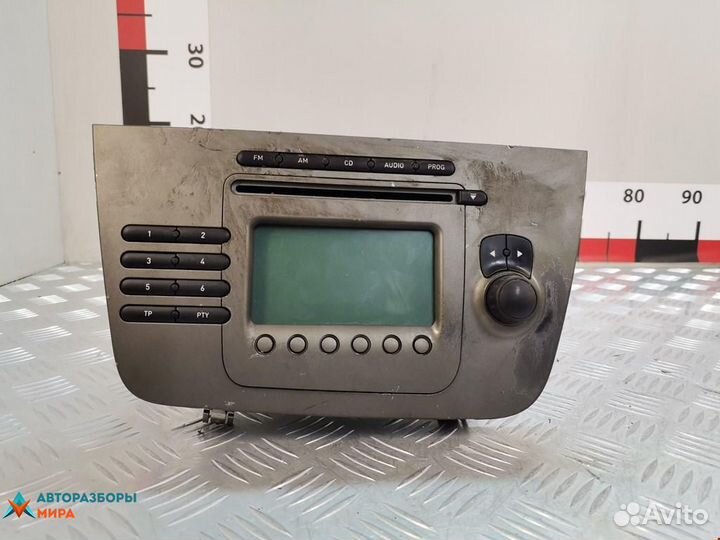 Магнитола seat Altea 2004 5P10351521GZ