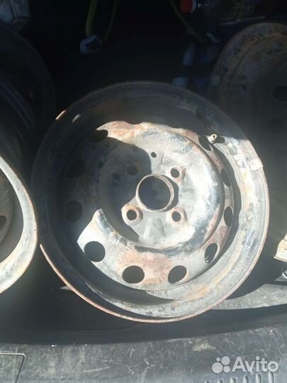 Диски штампованные r14 на accent