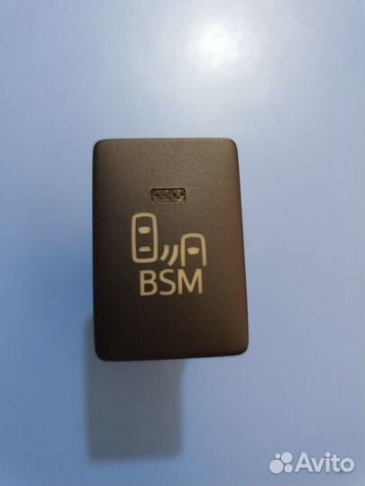 Кнопка активации слепых зон Toyota Camry V55