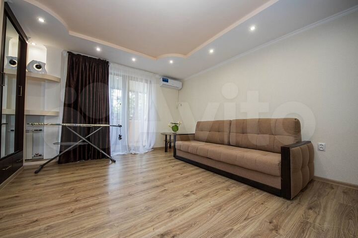2-к. квартира, 54 м², 1/5 эт.