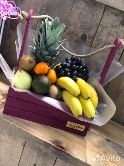 Фруктово-витаминный презент