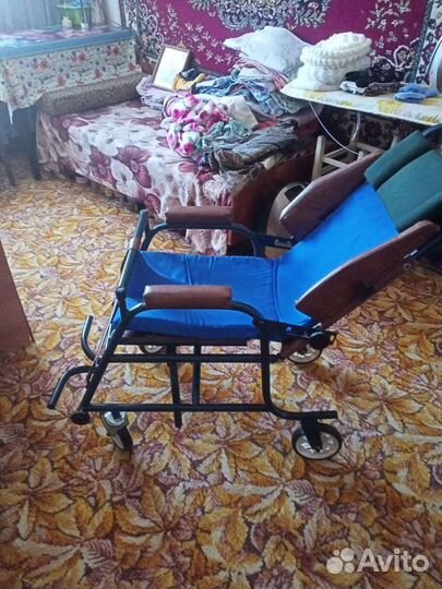 Инвалидная коляска
