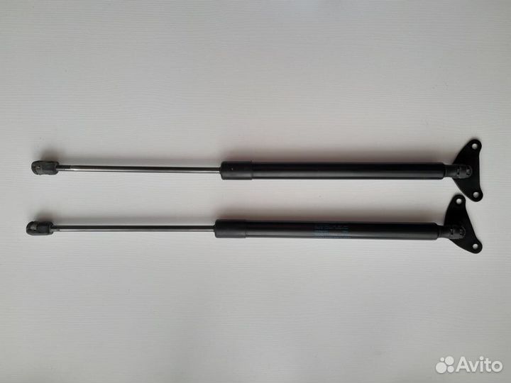 Газовый упор крышки багажника Volkswagen Tiguan I