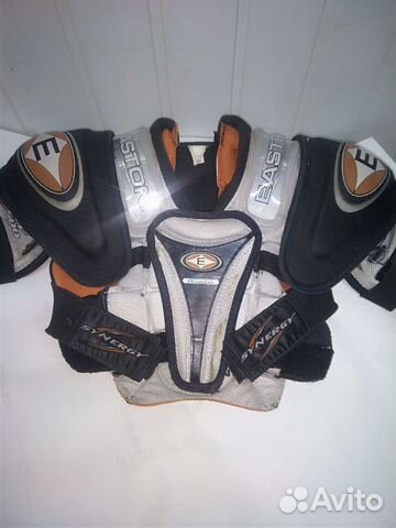 Нагрудник хоккейный