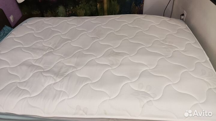 Матрас 140х200 бу