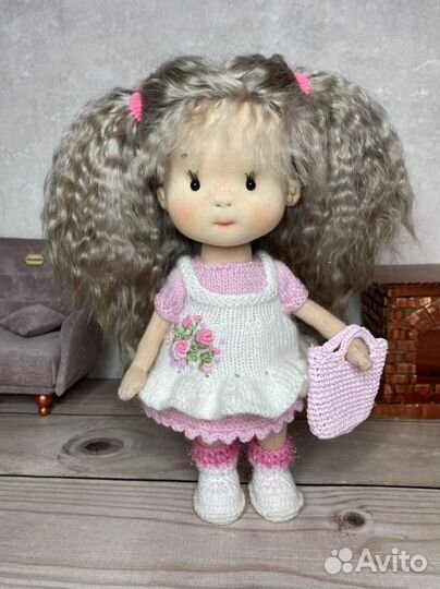 Игровая кукла