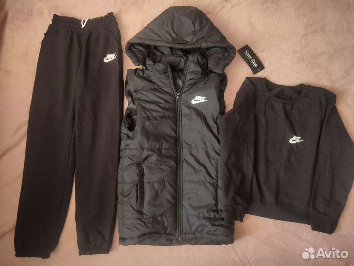 Спортивный костюм тройка с желеткой