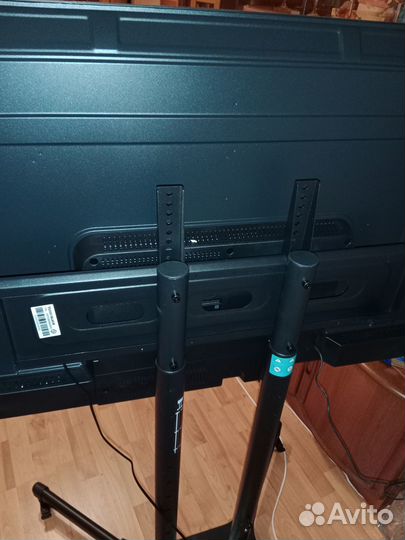 Стойка для телевизора напольная