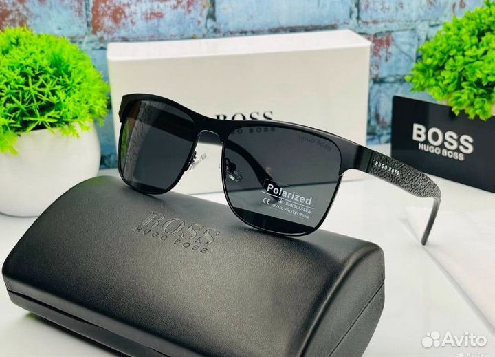 Солнцезащитные очки hugo boss