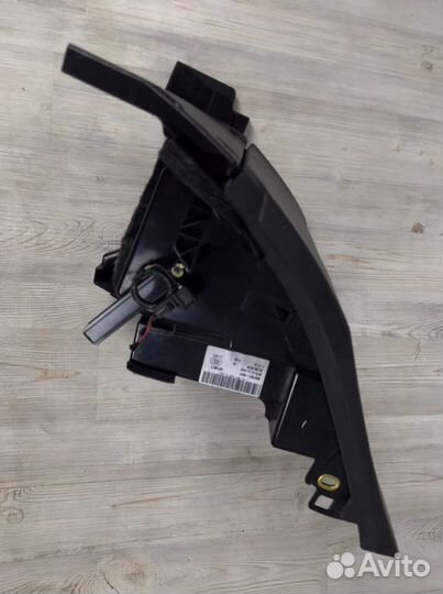 Вещевой ящик, бардачок Audi Q7 4M 2015