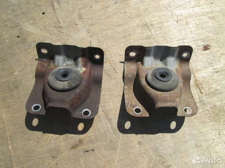 Крепление радиатора Subaru Legacy BP5 EJ204 2007/8