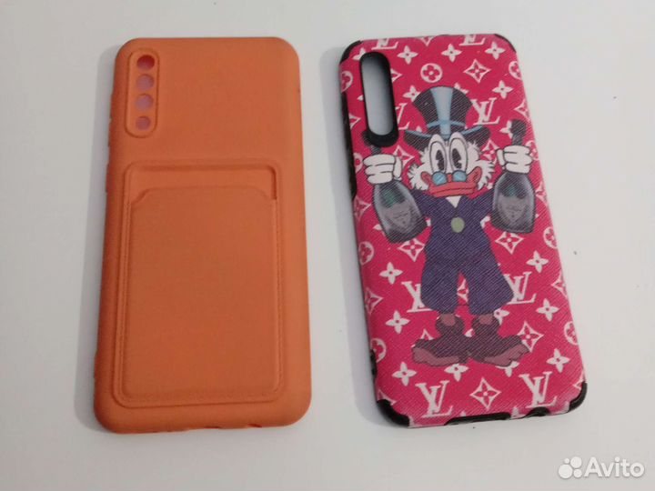 Чехлы на телефон