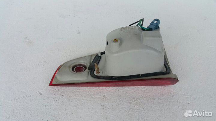 Фонарь задний правый Suzuki Liana M16A 2005