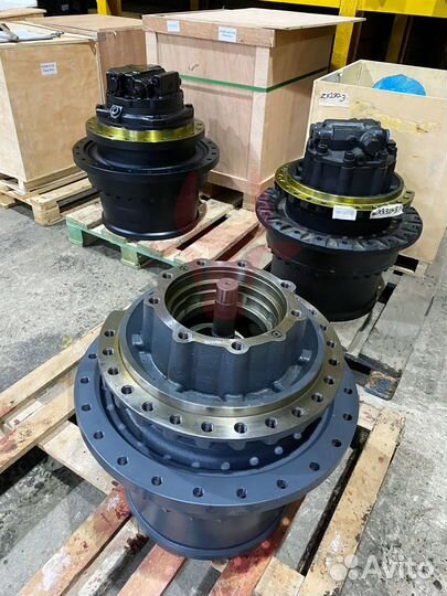 Редуктор хода Hitachi ZX185USR 4447928