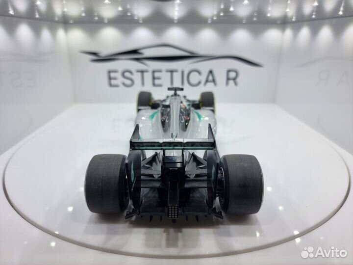 Модель Mercedes W05 Hamilton 2014 1:18 Minichamps