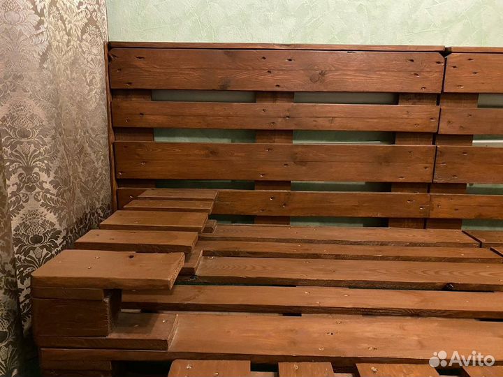 Кровать в стиле лофт