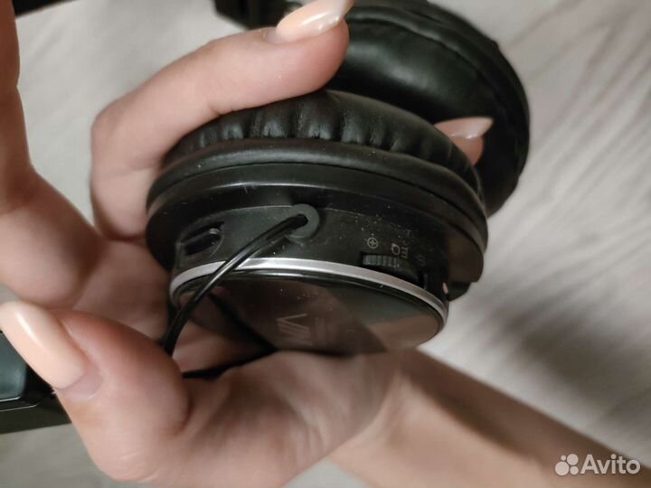 Беспроводные наушники