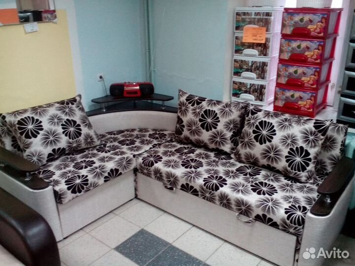 Диван Угловой