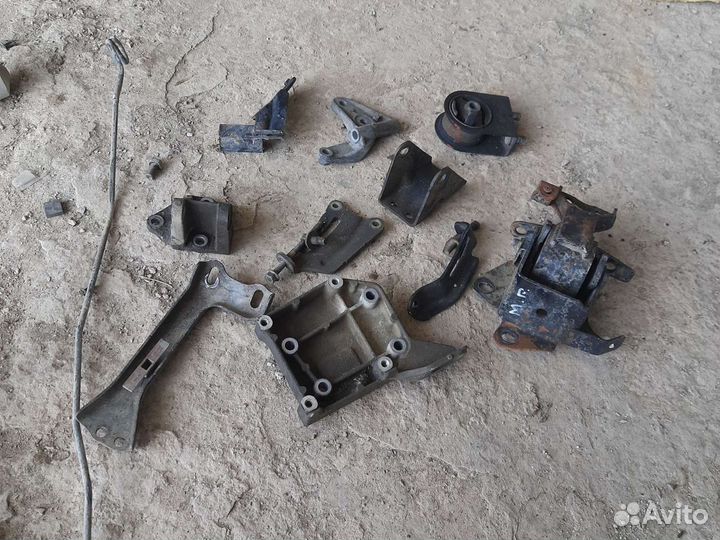 Крепление двигателя Mazda Premacy