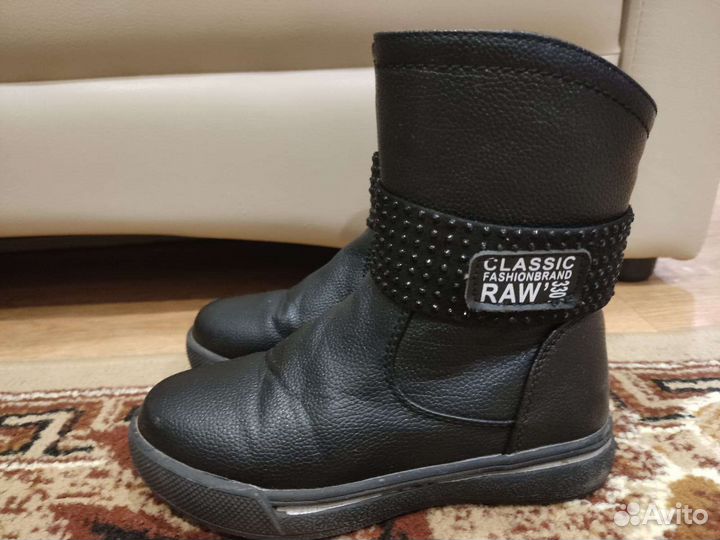 Ботинки весенние для девочки 27 р-р