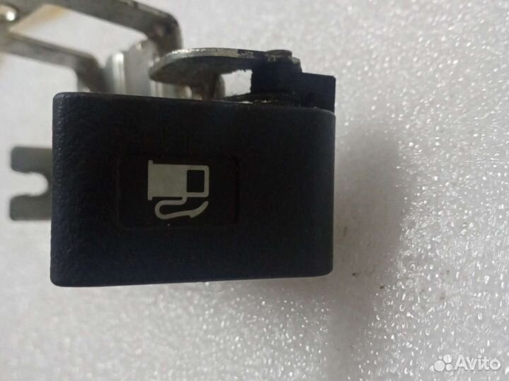 Ручка открывания лючка бензобака Honda CR-V 3