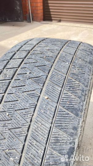 Gripmax Stature M/S 275/40 R40