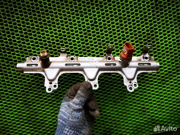 Рампа топливная для Audi Q3 2012-2018