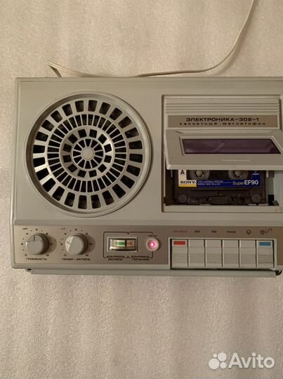 Кассетный магнитофон электроника 302-1